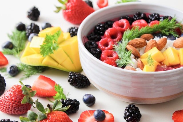 Nietolerancja laktozy – jakich produktów unikać w codziennej diecie?