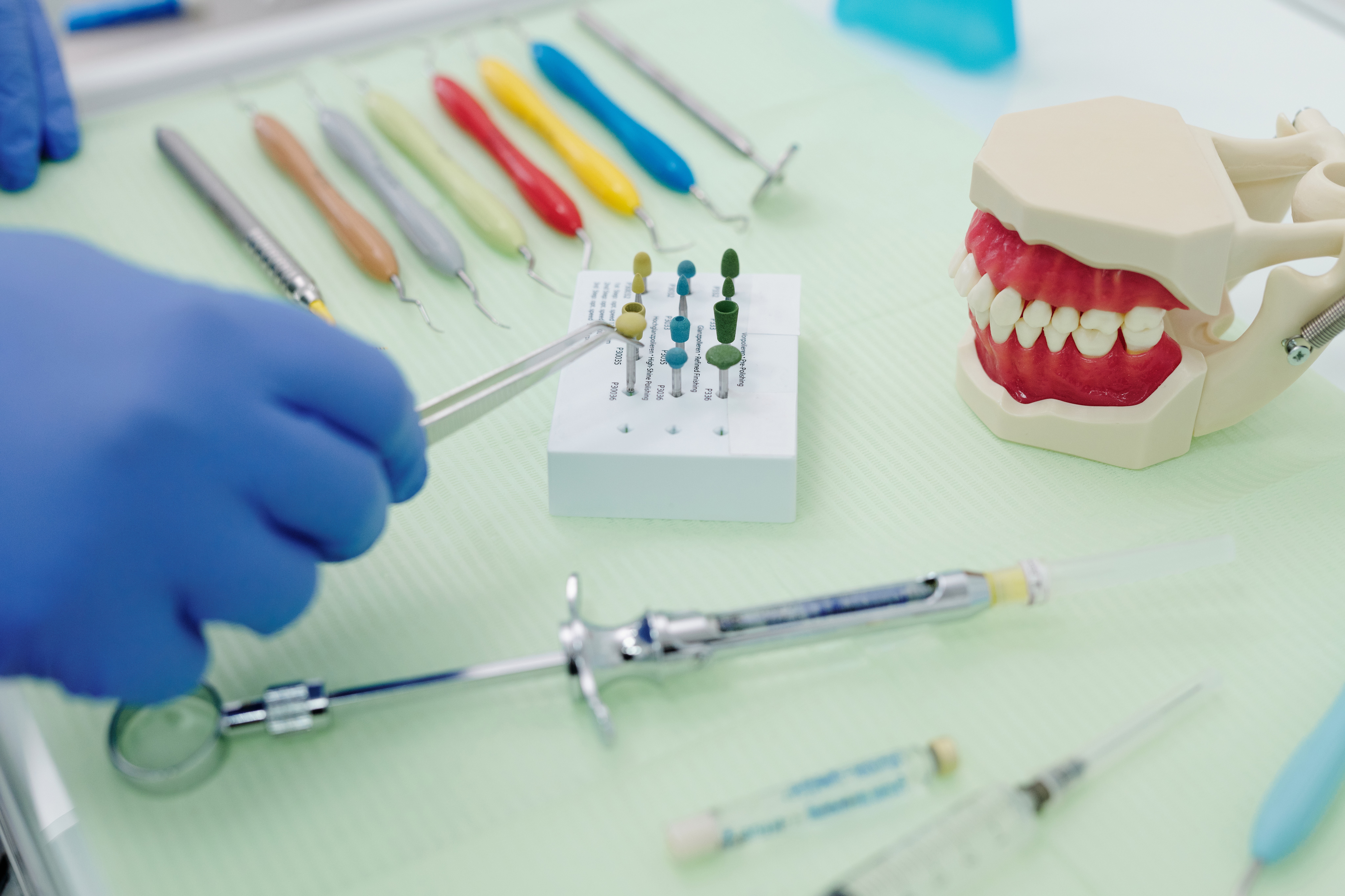 Czym zajmuje się ortodonta?